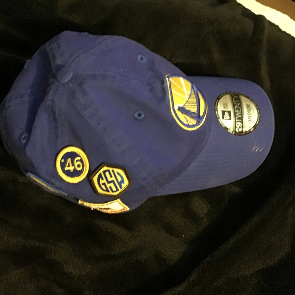 Gently Used. Warriors fitted hat